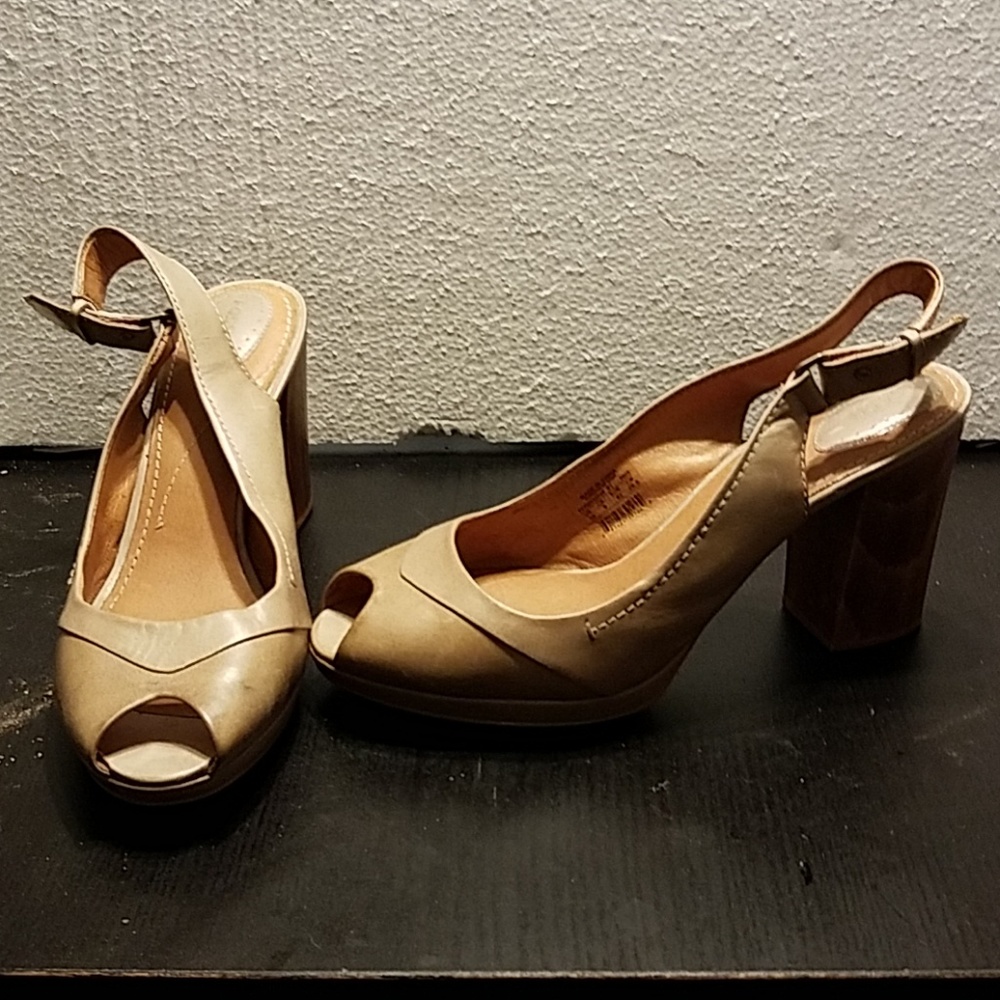 Fossil Shoes With Peep Toe View 3